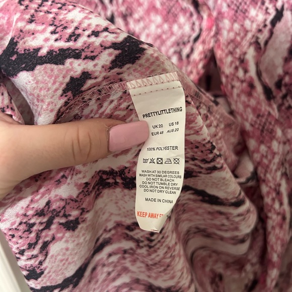 PrettyLittleThing Pink Snake Print Top in Size 16 - Picture 7 of 8